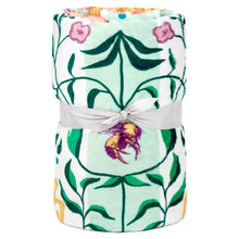 Load image into Gallery viewer, Bridgerton Ton Silhouettes on Floral Blanket