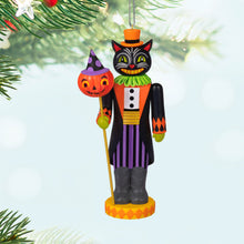 Load image into Gallery viewer, Marquis Le Mew Halloween Noble Nutcracker