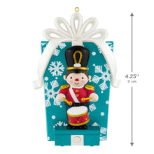 Load image into Gallery viewer, Toy Soldier