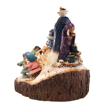 Load image into Gallery viewer, Jim Shore Disney Traditions Snow White Carved by Heart
