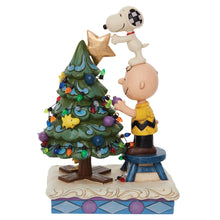 Load image into Gallery viewer, Charlie Brown & Snoopy Decorating Tree