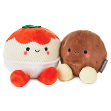 Load image into Gallery viewer, Better Together Spaghetti and Meatball Magnetic Plush, 4.75"