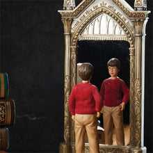Load image into Gallery viewer, Harry &amp; Mirror of Erised
