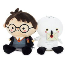 Load image into Gallery viewer, Better Together Harry Potter™ and Hedwig™ Magnetic Plush Pair, 5.5&quot;
