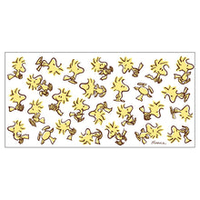 Load image into Gallery viewer, Peanuts Woodstock Collage Collector Glass
