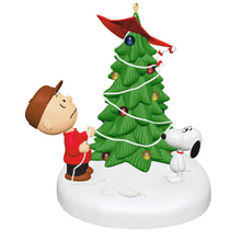 Load image into Gallery viewer, The Peanuts® Gang The Kite-Eating Christmas Tree Ornament With Light
