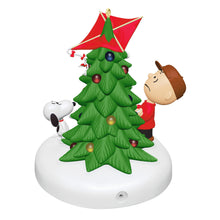 Load image into Gallery viewer, The Peanuts® Gang The Kite-Eating Christmas Tree Ornament With Light
