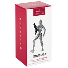 Load image into Gallery viewer, Terminator 2: Judgment Day T-800 Endoskeleton Ornament
