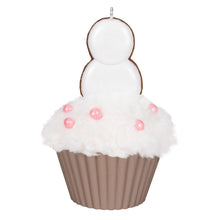 Load image into Gallery viewer, Merry Macarons - 16th in the Christmas Cupcakes series
