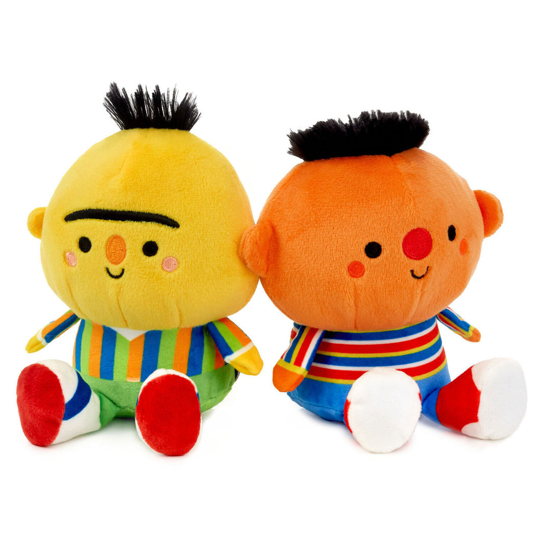 NEW -Better Together Sesame Street Bert and Ernie Magnetic Plush Pair, 5.25