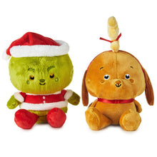 Load image into Gallery viewer, Better Together Dr. Seuss™ Grinch and Max Magnetic Plush Pair, 6&quot;
