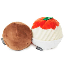 Load image into Gallery viewer, Better Together Spaghetti and Meatball Magnetic Plush, 4.75&quot;
