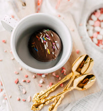 Load image into Gallery viewer, Classic Hot Chocolate Bomb DIY Kit
